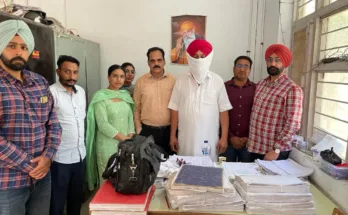 The Punjab Vigilance Bureau (VB) during its anti-corruption campaign, on Tuesday nabbed a revenue Patwari Baljit Singh, posted at Phool, Bathinda district red handed for demanding and accepting a bribe of Rs 4,000.