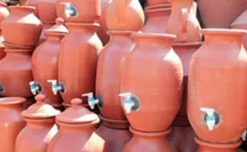 Water from an earthen pot is not only a natural boon for quenching thirst, but also for our health.