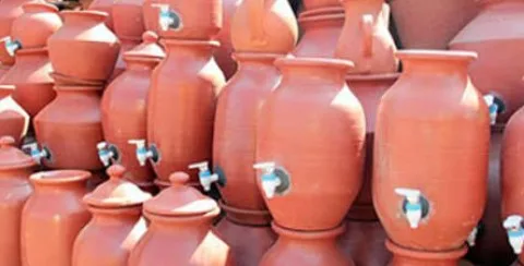 Water from an earthen pot is not only a natural boon for quenching thirst, but also for our health.