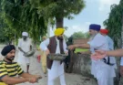 ਗੁਰਦੁਆਰਾ ਬਾਬਾ ਹੰਦਾਲ ਜੀ ਦੇ ਪਵਿੱਤਰ ਸਰੋਵਰ ਦੀ ਕਾਰਸੇਵਾ ਵਿੱਚ ਲੋਕ ਨਿਰਮਾਣ ਮੰਤਰੀ ਸ. ਹਰਭਜਨ ਸਿੰਘ ਈ.ਟੀ.ਓ. ਨੇ ਕੀਤੀ ਸੇਵਾ