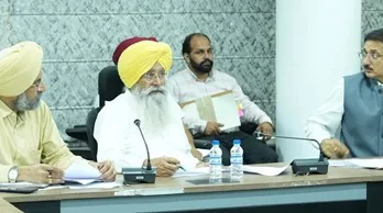ਗੁਰਮੀਤ ਸਿੰਘ ਖੁੱਡੀਆਂ ਵੱਲੋਂ ਵੱਖ-ਵੱਖ ਯੂਨੀਅਨਾਂ ਅਤੇ ਵੈਟਰਨਰੀ ਇੰਸਪੈਕਟਰਾਂ ਨਾਲ ਗੱਲਬਾਤ; ਵਿਭਾਗ ਨੂੰ ਜਾਇਜ਼ ਮੰਗਾਂ ਦੇ ਹੱਲ ਦੇ ਨਿਰਦੇਸ਼