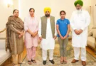 ਮੁੱਖ ਮੰਤਰੀ ਭਗਵੰਤ ਸਿੰਘ ਮਾਨ ਵੱਲੋਂ ਮ੍ਰਿਤਕ ਕਬੱਡੀ ਖਿਡਾਰੀ ਗੁਰਜੀਤ ਸਿੰਘ ਤੂਤ ਦੇ ਪਰਿਵਾਰ ਨਾਲ ਮੁਲਾਕਾਤ, ਪਤਨੀ ਲਈ ਸਰਕਾਰੀ ਨੌਕਰੀ ਦਾ ਐਲਾਨ