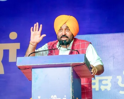 ਮੁੱਖ ਮੰਤਰੀ ਭਗਵੰਤ ਸਿੰਘ ਮਾਨ ਦਾ ਭੈਣਾਂ ਨੂੰ ਰੱਖੜ ਪੁੰਨਿਆ ਦਾ ਤੋਹਫ਼ਾ: 5.30 ਲੱਖ ਔਰਤਾਂ ਦੇ ਬੈਂਕ ਖਾਤਿਆਂ ਵਿੱਚ 181.50 ਕਰੋੜ ਰੁਪਏ ਦੀ 'ਸਨਮਾਨ ਰਾਸ਼ੀ' ਭੇਜੀ