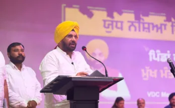 ਲੋਕ ਨਿਰਮਾਣ ਮੰਤਰੀ ਹਰਭਜਨ ਸਿੰਘ ਈਟੀਓ ਵੱਲੋਂ ਨਸ਼ਿਆਂ ਵਿਰੁੱਧ ਮੁਹਿੰਮ ਨੂੰ ਹੋਰ ਪ੍ਰਭਾਵਸ਼ਾਲੀ ਬਣਾਉਣ ਲਈ ਅਧਿਕਾਰੀਆਂ ਤੇ ਵਲੰਟੀਅਰਾਂ ਨਾਲ ਸਮੀਖਿਆ ਮੀਟਿੰਗ