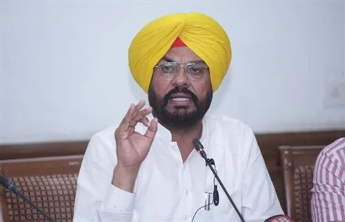 ਵਿਧਾਇਕ ਕੁਲਦੀਪ ਧਾਲੀਵਾਲ ਨੇ  ਦੀਪੇਂਦਰ ਹੁੱਡਾ ਦੇ ਸੱਜਣ ਕੁਮਾਰ ਨੂੰ ਰੋਲ ਮਾਡਲ ਦੱਸਣ ਵਾਲੇ ਬਿਆਨ ਦੀ ਸਖ਼ਤ ਸ਼ਬਦਾਂ ਵਿੱਚ ਕੀਤੀ ਨਿਖੇਧੀ