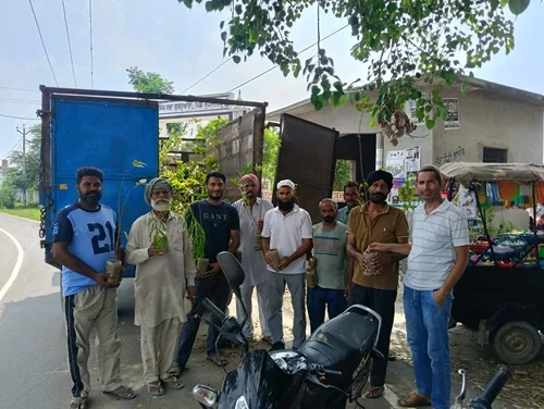 ਸ੍ਰੀ ਗੁਰੂ ਰਵਿਦਾਸ ਜੀ ਦੇ 650ਵੇਂ ਪ੍ਰਕਾਸ਼ ਪੁਰਬ ਨੂੰ ਸਮਰਪਿਤ ਖੇਤੀਬਾੜੀ ਵਿਭਾਗ ਵੱਲੋਂ ਮੁਫ਼ਤ ਫਲਦਾਰ ਤੇ ਫੁੱਲਦਾਰ ਬੂਟਿਆਂ ਦੀ ਵੰਡ