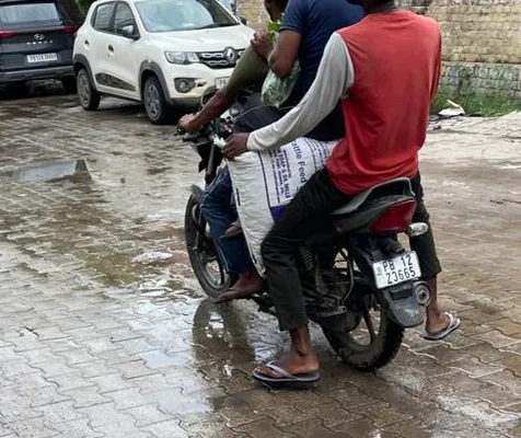 Traffic police issues challans for 42 vehicles without number plates, triple riding and illegal parking