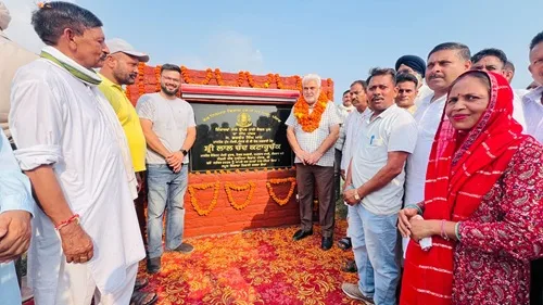 Cabinet Minister Punjab Mr. Lal Chand Kataruchak laid the foundation stone of Shingarma Bridge,
