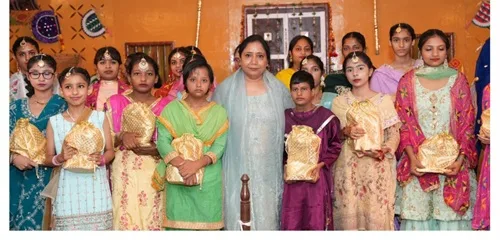 Dr. Baljit Kaur celebrated Teej and Rakhi with the children of child care institutions