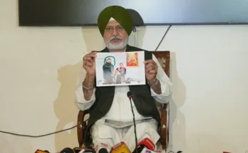ਆਪ ਦਾ ਅਕਾਲੀਆਂ 'ਤੇ ਪਲਟਵਾਰ, ਬਲਤੇਜ ਪੰਨੂ ਨੇ ਅਮਰਦੀਪ ਗਰੇਵਾਲ ਦੀਆਂ ਸੀਨੀਅਰ ਭਾਜਪਾ ਆਗੂਆਂ ਨਾਲ ਅਤੇ ਗੁਰੀ ਚਾਹਲ ਦੀਆਂ ਅਕਾਲੀਆਂ ਨਾਲ ਦਿਖਾਈਆਂ ਤਸਵੀਰਾਂ