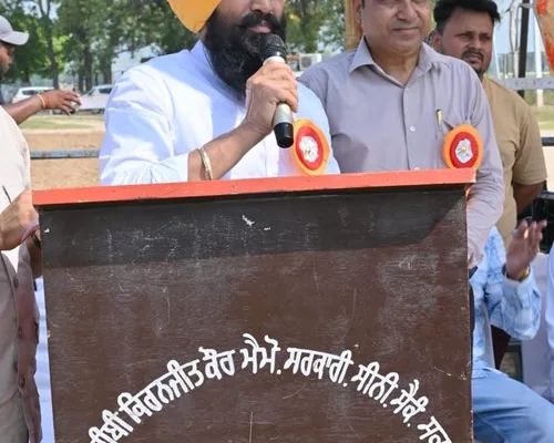 ਖੇਡਾਂ ਵਤਨ ਪੰਜਾਬ ਦੀਆਂ: ਬਲਾਕ ਮਹਿਲ ਕਲਾਂ ਦੀਆਂ ਖੇਡਾਂ ਦਾ ਵਿਧਾਇਕ ਕੁਲਵੰਤ ਸਿੰਘ ਪੰਡੋਰੀ ਵਲੋਂ ਆਗਾਜ਼