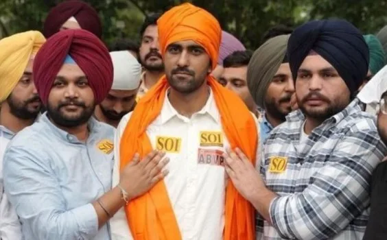 ਪੰਜਾਬ ਯੂਨੀਵਰਸਿਟੀ ਵਿੱਚ ਵਿਦਿਆਰਥੀ ਚੋਣਾਂ ਵਿੱਚ ਏਬੀਵੀਪੀ ਦੇ ਪ੍ਰਧਾਨ ਅਹੁਦੇ ਦੇ ਉਮੀਦਵਾਰ ਅੰਕਿਤ ਬਿਧਾਨ ਨੇ ਜਿੱਤ ਹਾਸਲ ਕੀਤੀ