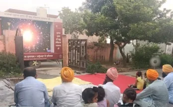 ਪੰਜੋਲੀ ਤੇ ਮਲਕਪੁਰ ਨਵੀਂ ਆਬਾਦੀ ਵਿਖੇ ਡਾਕੂਮੈਂਟਰੀ ਸ਼ੋਅ ਰਾਹੀਂ ਗੁਰੂ ਰਵਿਦਾਸ ਜੀ ਦਾ ਸਮਾਨਤਾ ਤੇ ਮਨੁੱਖਤਾ ਦਾ ਸੰਦੇਸ਼ ਲੋਕਾਂ ਤੱਕ ਪਹੁੰਚਾਇਆ