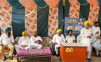 MLA Gurdeep Singh Randhawa distributed health cards under 'Chief Minister's Health Scheme' at village Sahari
