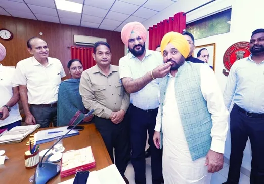 Punjab government gifts 8 lakh employees and pensioners; Bhagwant Mann government increases dearness allowance to 50 percent