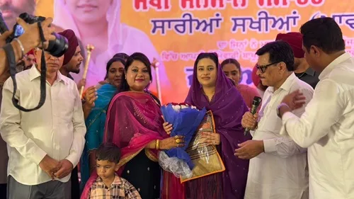 Sakhi Samman ceremony organized under the leadership of MLA Bagga