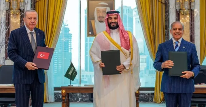 Top defense officials from Saudi Arabia, Pakistan and Turkey held a high-level meeting in Riyadh.