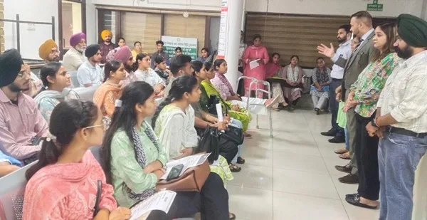31 candidates selected during placement camp held at District Employment and Business Bureau