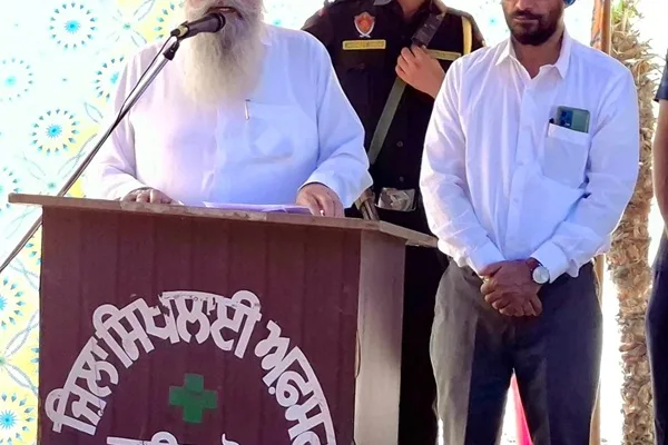 Agriculture Minister S. Gurmeet Singh Khudian laid the foundation stone of a modern farmer training hall at State Agmark Lab Faridkot