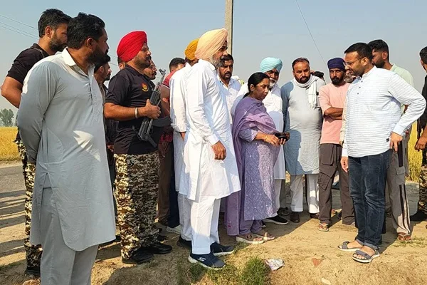 Cabinet Minister Dr. Baljit Kaur arrived in Malout constituency to assess the damage to the paddy crop due to rain and hailstorm.