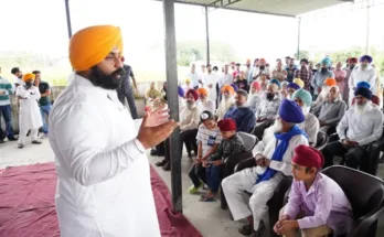 Cabinet Minister Harjot Singh Bains listened to the problems of the people during a public meeting in village Khanpur.