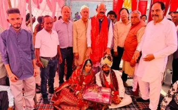 Cabinet Minister Mohinder Bhagat attended the wedding ceremony of six needy couples and blessed the newlyweds.