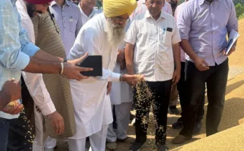 Cabinet Minister S. Khudiyan inaugurated the government procurement of paddy at Mandi Killianwali.