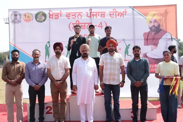 Chairman Dalvir Singh Dhillon reached the playing field and encouraged the players.