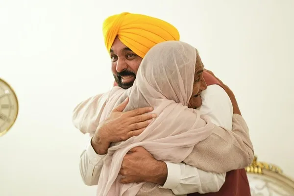 Every mother and sister is the brand ambassador of 'Mawan-Dhi Satkar Yojana': Chief Minister Bhagwant Singh Mann