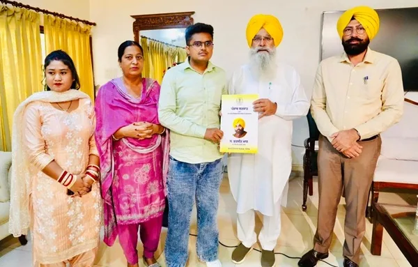 Gurmeet Singh Khudian handed over appointment letters to 23 newly appointed employees in the Dairy Development Department.