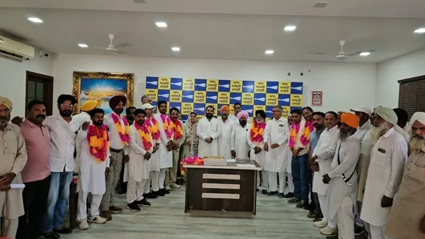 MLA Fazilka congratulates newly appointed office bearers of Aam Aadmi Party
