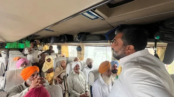 MLA Jagdeep Kamboj Goldy sent 3 buses of pilgrims from Islam Wala and Ghatiya Wala Jatt villages for pilgrimage