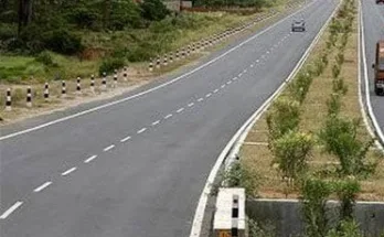 Motorists travelling on National Highway 80 in Lakhisarai, Bihar suffered a major setback.