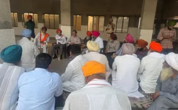 SDM Dr. Karanvir Singh made farmers aware about proper management of stubble