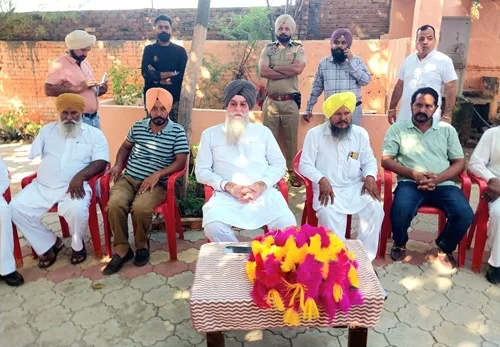 Speaker S. Kultar Singh Sandhwan gave a grant of Rs. 10 lakh for the site of Baba Masit