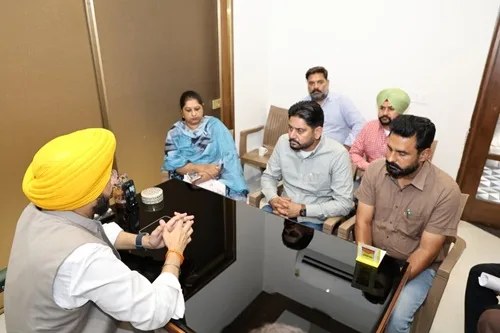 Tarunpreet Singh Saund assures time-bound resolution of demands of MNREGA employees' union