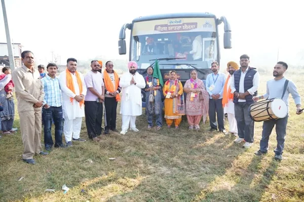 Under the Chief Minister's Pilgrimage Scheme, Harjot Singh Bains sent two buses from Nanowal and Tarapur.