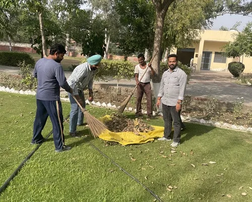 Under the "Swachhta Hi Seva" campaign, the District Defence Services Welfare Office conducted