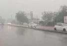 The weather in Uttar Pradesh has changed suddenly.